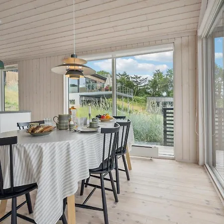 3 Bedroom Beautiful In 호텔 하데르슬레우
