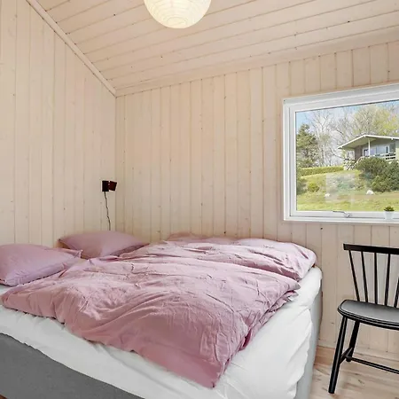 3 Bedroom Beautiful In Hotel Haderslev