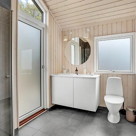 3 Bedroom Beautiful In 4*