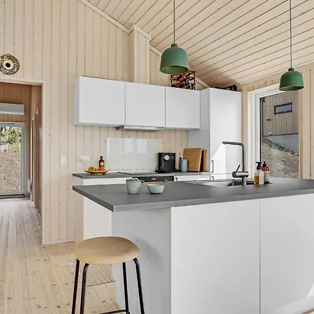 3 Bedroom Beautiful In 4*